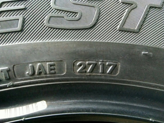 ขายยางใหม่ปี17 บริดจสโตน 265/60R18 ชุดละ 13200 บาท พร้อม ใส่ ถ่วง ฟรี ขายยางใหม่ปี17 บริดจสโตน 265/60R18 ชุดละ 13200 บาท พร้อม ใส่ ถ่วง ฟรี