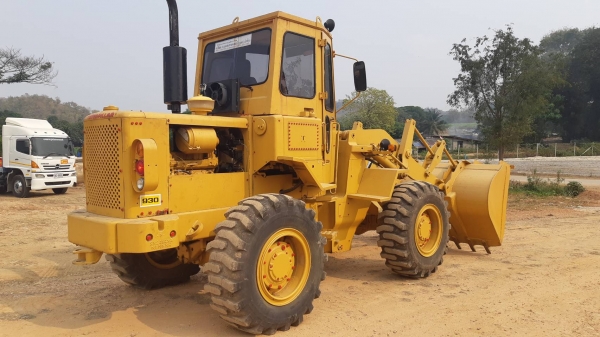 ขาย 595,000 รถตักล้อยาง CAT 930 เครื่องดี เกียร์แรง ระบบไฮดอลิคแรง เอวแน่น ยางดี แอร์หนาว รถตรวจเช็คใหม่ทั้งคัน สวยพร้อมใช้ เอกสารซื้อขาย รถอยู่ นครปฐม 090-772-3710 090-772-3708