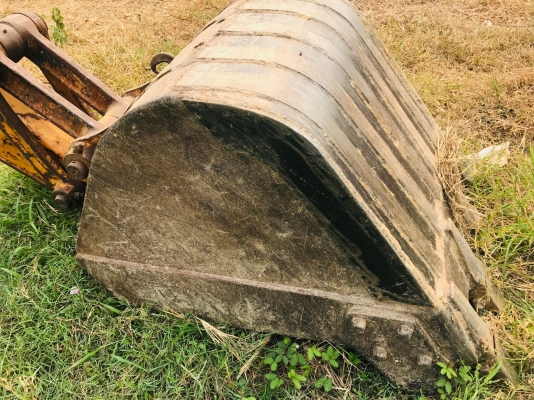 ขาย 375,000 KOMATSU pc 120-3 เล่มทะเบียน เครื่องดี ปั้มแรง เอวแน่น โซ่ใหม่ รอนเลอร์ดี เฟรมสวย ตัวเดินดังนิดหน่อยหนึ่งข้าง รถสวยพร้อมใช้ รถอยู่ นครปฐม 090-772-3710 090-772-3708