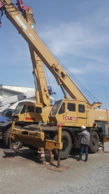 ขายด่วน MOBILE CRANE 25 TON สนใจติดต่อคุณรัตนศักดิ์ 081-7621704