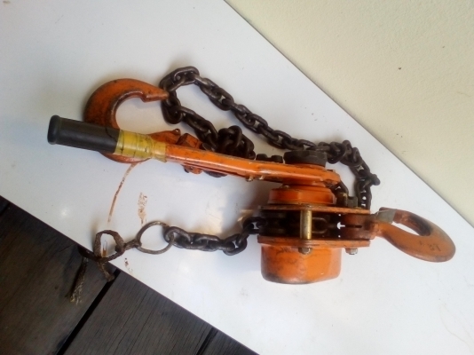 ขายลอกกำมะลอ VITAL ขนาด 3TON ของเเท้JAPAN 1ตัว สภาพ90\%ดีมากพร้อมใช้งาน ถูกมากๆเเค่ 4500 บาทเท่านั้น ของเเท้ผลิตญี่ปุ่น MADE IN JAPAN ส่งสินค้าได้ทั่วไทยเลยครับ สนใจจริงโทรคุยได้เลยครับ tel 087-0080205 golf  ไอดีไลน์ golf200sx