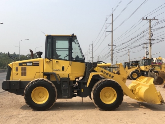 ขายรถตักล้อยาง KOMATSU WA100-6 ปี 2013 นำเข้าเองจากญี่ปุ่น สภาพสวยพร้อมใช้ มีVDOการทำงานครับ