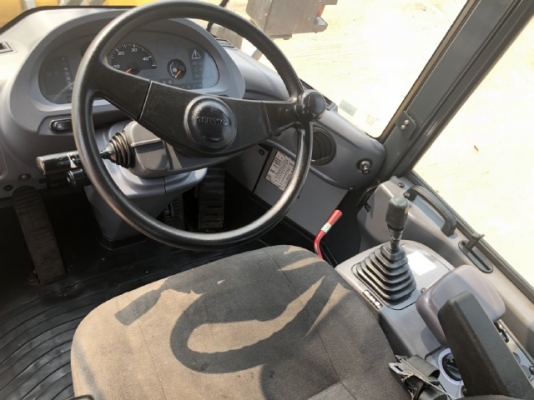 ขายรถตักล้อยาง KOMATSU WA100-6 ปี 2013 นำเข้าเองจากญี่ปุ่น สภาพสวยพร้อมใช้ มีVDOการทำงานครับ