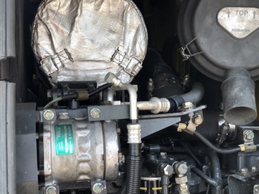 ขายรถตักล้อยาง KOMATSU WA100-6 ปี 2013 นำเข้าเองจากญี่ปุ่น สภาพสวยพร้อมใช้ มีVDOการทำงานครับ