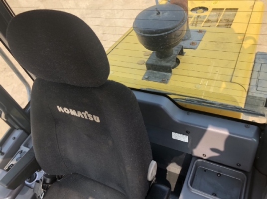 ขายรถตักล้อยาง KOMATSU WA100-6 ปี 2013 นำเข้าเองจากญี่ปุ่น สภาพสวยพร้อมใช้ มีVDOการทำงานครับ