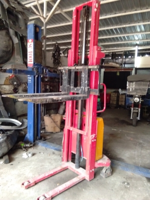 ขายแฮนลิฟท์ยกของใช้แบตเตอรี่