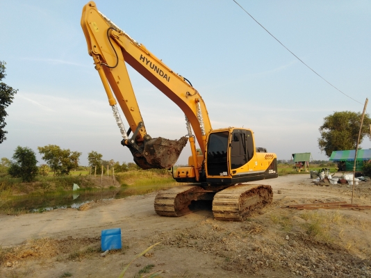 Hyundai รถขุดฮุนได 20 ตัน