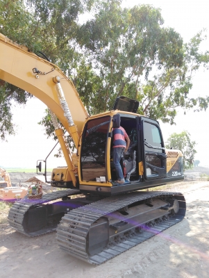 Hyundai รถขุดฮุนได 20 ตัน