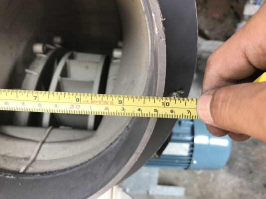 ขายโบลเวอร์ดูดฝุ่น-ดูดอากาศ โครงสร้างพลาสติกเหนียว 1HP. 380V สภาพสวยมาก หมุนนิ่ม ปากท่อ 10นิ้ว พร้อมใช้งาน