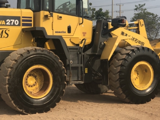 ขายรถตักล้อยาง KOMATSU WA270-6 นำเข้าเองจากญี่ปุ่น สภาพสวยพร้อมใช้ มีVDOการทำงานครับ