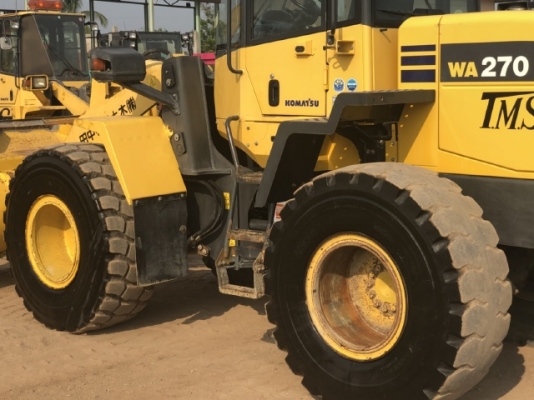 ขายรถตักล้อยาง KOMATSU WA270-6 นำเข้าเองจากญี่ปุ่น สภาพสวยพร้อมใช้ มีVDOการทำงานครับ