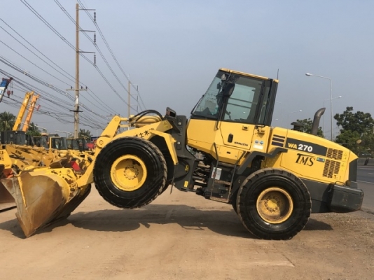 ขายรถตักล้อยาง KOMATSU WA270-6 นำเข้าเองจากญี่ปุ่น สภาพสวยพร้อมใช้ มีVDOการทำงานครับ