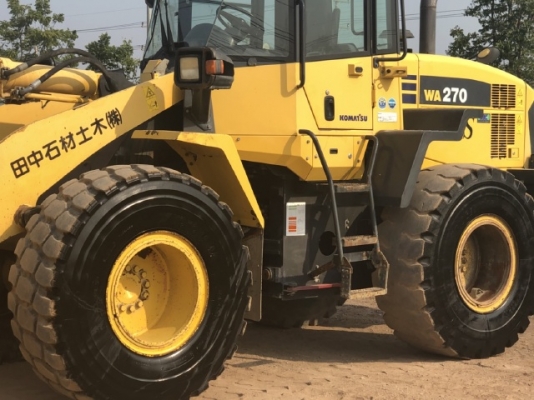 ขายรถตักล้อยาง KOMATSU WA270-6 นำเข้าเองจากญี่ปุ่น สภาพสวยพร้อมใช้ มีVDOการทำงานครับ