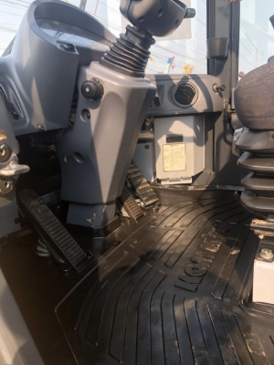 ขายรถตักล้อยาง KOMATSU WA270-6 นำเข้าเองจากญี่ปุ่น สภาพสวยพร้อมใช้ มีVDOการทำงานครับ