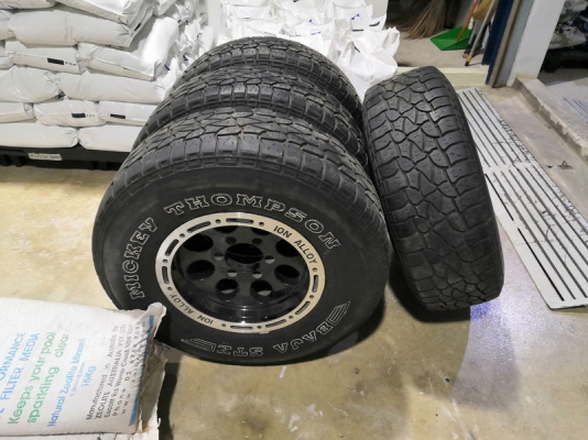 ขาย ล้อลายหยดน้ำMickey + ยางUSA. Mickeythompson BAJA STZ 265/75/16 ขาย ล้อลายหยดน้ำMickey + ยางUSA. Mickeythompson BAJA STZ 265/75/16