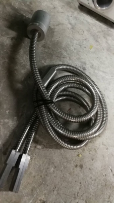 1,000 บ.ส่งถึงบ้านฟรี โทร 083-2000058 LINE ID: line832923 เครื่องฉายแสง UV พร้อมท่ออ่อนนำแสงยี่ห้อ U