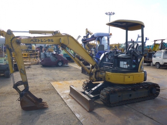มาใหม่ ถึงไทยแล้วคับ KOMATSU PC 30MR-2 จากญี่ปุ่น สวยมาก โทร.090-986-2521 อ๊อบ