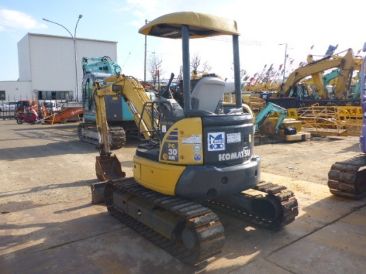 มาใหม่ ถึงไทยแล้วคับ KOMATSU PC 30MR-2 จากญี่ปุ่น สวยมาก โทร.090-986-2521 อ๊อบ