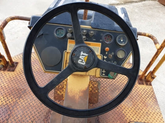 ขายรถบดอัดสั่นสะเทือน ยี่ห้อ CATERPILLAR CB434C นำเข้าจาก USA ไม่เคยใช้งานในไทย ขายรถบดอัดสั่นสะเทือน ยี่ห้อ CATERPILLAR CB434C นำเข้าจาก USA ไม่เคยใช้งานในไทย