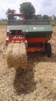 ขายรถอัดฟาง KMT ครับรถอัดฟางบล๊อคใหญ่ก้อนโตๆแน่นๆ  จบๆไปรับจ้างไม่มีคำครหา รถสภาพดีพร้อมใช้ ขาย180,000 มาดูมาต่อรองที่รถเลยครับ เจ้าของขายเอง 095-250-2470 รถอยู่อุบลฯฯ อ.เขื่องใน มีคริปตอนทำงานครับ สนใจดูทักแชตครับ