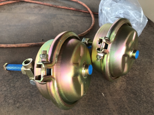 ขายเพลาใหม่ สเป็ค york ทุกอย่าง  เป็นบริษัทลูก  ลูกปืนใหญ่ดุม ใหญ่ผ้าเบรคใหญ่ รบกวนโทร 064-212-1515