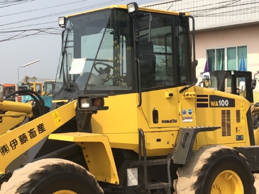 ขายรถตักล้อยาง KOMATSU WA100-6 ปี 2013 นำเข้าเองจากญี่ปุ่น สภาพสวยพร้อมใช้ มีVDOการทำงานครับ