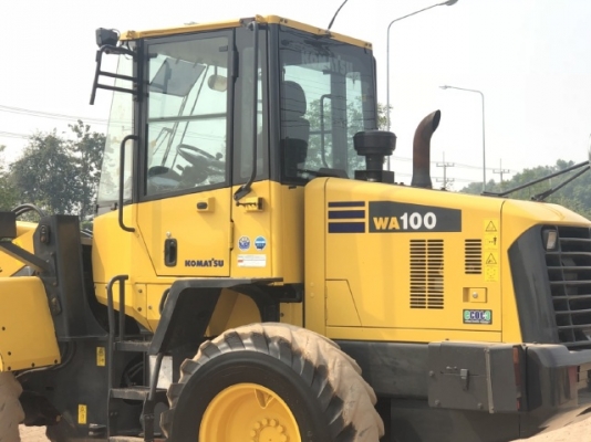 ขายรถตักล้อยาง KOMATSU WA100-6 ปี 2013 นำเข้าเองจากญี่ปุ่น สภาพสวยพร้อมใช้ มีVDOการทำงานครับ