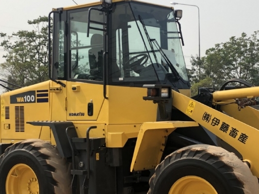 ขายรถตักล้อยาง KOMATSU WA100-6 ปี 2013 นำเข้าเองจากญี่ปุ่น สภาพสวยพร้อมใช้ มีVDOการทำงานครับ