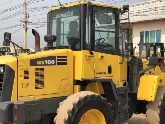ขายรถตักล้อยาง KOMATSU WA100-6 ปี 2013 นำเข้าเองจากญี่ปุ่น สภาพสวยพร้อมใช้ มีVDOการทำงานครับ