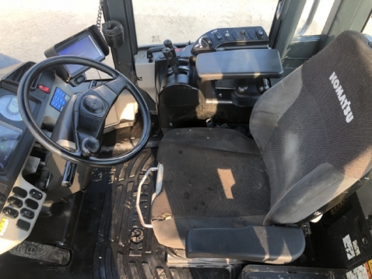 ขายรถตักล้อยาง KOMATSU WA320-7 ปี 2015 นำเข้าเองจากญี่ปุ่น สภาพสวยพร้อมใช้ มีVDOการทำงานครับ ขายรถตักล้อยาง KOMATSU WA320-7 ปี 2015 นำเข้าเองจากญี่ปุ่น สภาพสวยพร้อมใช้ มีVDOการทำงานครับ