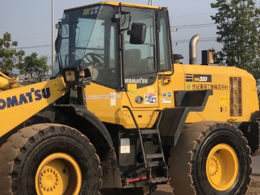 ขายรถตักล้อยาง KOMATSU WA320-7 ปี 2015 นำเข้าเองจากญี่ปุ่น สภาพสวยพร้อมใช้ มีVDOการทำงานครับ ขายรถตักล้อยาง KOMATSU WA320-7 ปี 2015 นำเข้าเองจากญี่ปุ่น สภาพสวยพร้อมใช้ มีVDOการทำงานครับ