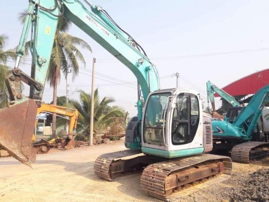มาใหม่จ้า..KOBELCO SK135SR-1E YY03 ปี 2004  แทรคใหญ่ ใบ 70 เครื่องปั๊มดี  พร้อมใช้  ลองระบบกันได้ทุกวัน โทร 089-3818694 จ๊อย