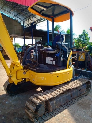 ขายจ้า..KOMATSU PC35MR-2 เก่านอกแท้  เดิมๆๆ  1200ชั่วโมง  ช่วงล่างแน่นมากๆๆ  แทรคเหล็ก พร้อมใช้ โทร 089-3818694 จ๊อย