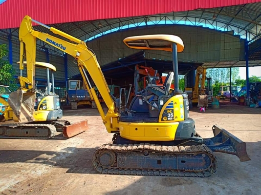 ขายจ้า..KOMATSU PC35MR-2 เก่านอกแท้  เดิมๆๆ  1200ชั่วโมง  ช่วงล่างแน่นมากๆๆ  แทรคเหล็ก พร้อมใช้ โทร 089-3818694 จ๊อย