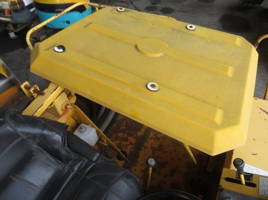 ขายรถบด SAKAI T2#42983 ซีเรียลสูงๆ Isuzu 6BG1 ใช้งาน 2,900ชม. 092-929-9942 ธีรเทพครับ