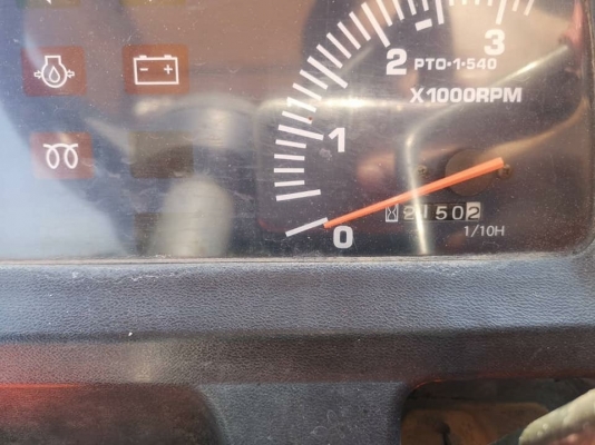 สินค้าเข้าใหม่คูโบต้ารุ่น l3408 สภาพสวยๆ อุปกรณ์ 2 ชิ้น ผาน 6 + โรตารี่ ชั่วโมงใช้งาน 2100 ชั่วโมง ราคา 165000 บาท สนใจติดต่อได้ที่ 0906910337ต้า