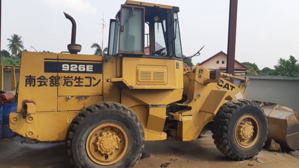 ขาย 690,000 รถตักล้อยาง CAT 926 E เครื่องดี เกียร์แรง เอวแน่น มีเก๋ง ยางดี รถสวยพร้อมใช้ เอกสารซื้อขาย รถอยู่ นครปฐม064-191-1112 ขาย 690,000 รถตักล้อยาง CAT 926 E เครื่องดี เกียร์แรง เอวแน่น มีเก๋ง ยางดี รถสวยพร้อมใช้ เอกสารซื้อขาย รถอยู่ นครปฐม064-191-1112
