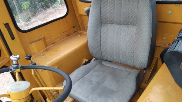 ขาย 595,000 รถตักล้อยาง CAT 930 เครื่องดี เกียร์แรง ระบบไฮดอลิคแรง เอวแน่น ยางดี แอร์หนาว รถตรวจเช็คใหม่ทั้งคัน สวยพร้อมใช้ เอกสารซื้อขาย รถอยู่ นครปฐม 064-191-1112 ขาย 595,000 รถตักล้อยาง CAT 930 เครื่องดี เกียร์แรง ระบบไฮดอลิคแรง เอวแน่น ยางดี แอร์หนาว รถตรวจเช็คใหม่ทั้งคัน สวยพร้อมใช้ เอกสารซื้อขาย รถอยู่ นครปฐม 064-191-1112