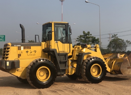 ขายรถตักล้อยาง KOMATSU WA300-3E นำเข้าเองจากญี่ปุ่น สภาพสวยพร้อมใช้ มีVDOการทำงานครับ