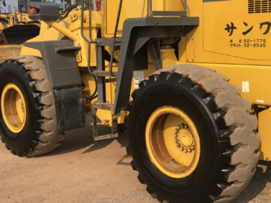ขายรถตักล้อยาง KOMATSU WA300-3E นำเข้าเองจากญี่ปุ่น สภาพสวยพร้อมใช้ มีVDOการทำงานครับ