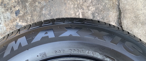ยางป้ายแดง 165-70-14 Maxxis ปี 18 ดอกเต็มๆ ตุ่มเด้งๆทุกเส้น ยางป้ายแดง 165-70-14 Maxxis ปี 18 ดอกเต็มๆ ตุ่มเด้งๆทุกเส้น