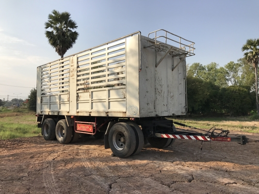 สนใจมาเลยค่ะ........... ขาย ลูกพ่วงสามเพลาไม่ดั้ม อู่ SRT ปี 56 ยาว 7 เมตร กว้าง 2.40 เมตร สูง 2.30 เมตร สภาพสวยพร้อมใช้งาน เอกสารพร้อมโอน สนใจติดต่อเราได้ ดำสุโขทัย โทร 081-7855503,089-7087998 ดูสินค้าได้ที่เต็นท์รถดำสุโขทัย  เรายินดีให้บริการค่ะ