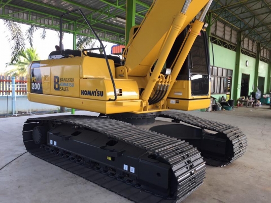 ขายด่วน!! Komatsu PC200-8MO ไมล์ ชม. 6,000 สภาพนางฟ้าค่ะ