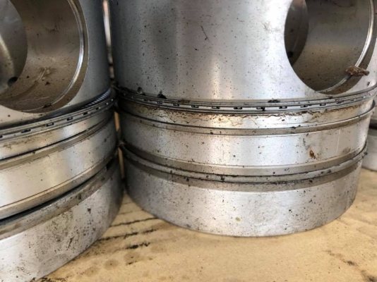 ขายลูกสูบ Nissan PE6 NGV สภาพดี