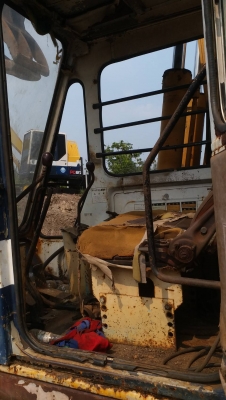 Komatsu PC120-2 หัวคีบ เครื่องปั๊มเดิมแรงดี ช่วงล่างดี เอวแน่น ทำงานไม่โหลด พร้อมใช้งาน เอกสารซื้อขาย