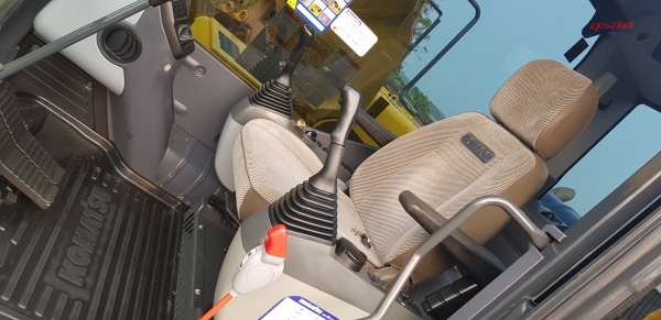 ขายรถแบคโฮ KOMATSU PC200-8MO ซีเรียลสูง กล้องหลัง ใช้งานเพียง 4 พันชั่วโมง สภาพนางงามจักรวาล เอกสารเล่มทะเบียน ขายรถแบคโฮ KOMATSU PC200-8MO ซีเรียลสูง กล้องหลัง ใช้งานเพียง 4 พันชั่วโมง สภาพนางงามจักรวาล เอกสารเล่มทะเบียน