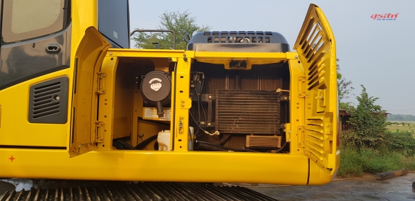 ขายรถแบคโฮ KOMATSU PC200-8MO ซีเรียลสูง กล้องหลัง ใช้งานเพียง 4 พันชั่วโมง สภาพนางงามจักรวาล เอกสารเล่มทะเบียน ขายรถแบคโฮ KOMATSU PC200-8MO ซีเรียลสูง กล้องหลัง ใช้งานเพียง 4 พันชั่วโมง สภาพนางงามจักรวาล เอกสารเล่มทะเบียน