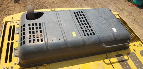 ขายรถแบคโฮ KOMATSU PC200-8 ใช้งาน 6 พันชั่วโมง สภาพเทพบุตร ขายรถแบคโฮ KOMATSU PC200-8 ใช้งาน 6 พันชั่วโมง สภาพเทพบุตร