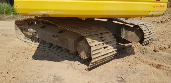 ขายรถแบคโฮ KOMATSU PC200-8 ใช้งาน 6 พันชั่วโมง สภาพเทพบุตร ขายรถแบคโฮ KOMATSU PC200-8 ใช้งาน 6 พันชั่วโมง สภาพเทพบุตร