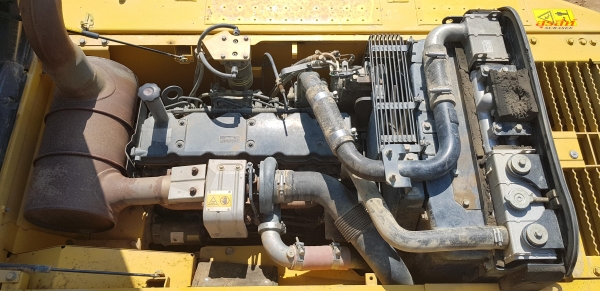 ขายรถแบคโฮ KOMATSU PC200-8 ใช้งาน 6 พันชั่วโมง สภาพเทพบุตร ขายรถแบคโฮ KOMATSU PC200-8 ใช้งาน 6 พันชั่วโมง สภาพเทพบุตร